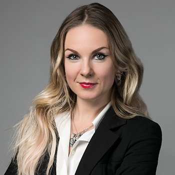Nika Komarova